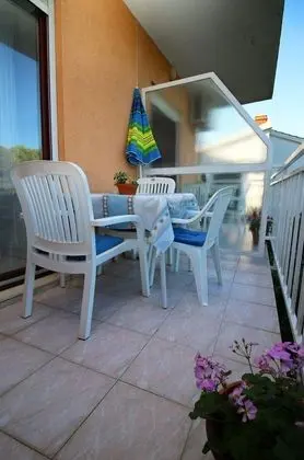 Apart Daire, Bahçe Manzaralı