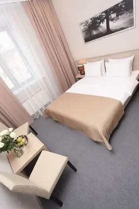 Standard Tek Büyük Yataklı Oda