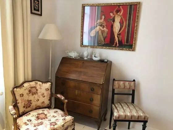 Deluxe Tek Büyük Yataklı Oda (La Chambre Rose)