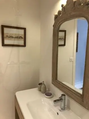Deluxe Tek Büyük Yataklı Oda (La Chambre Rose)