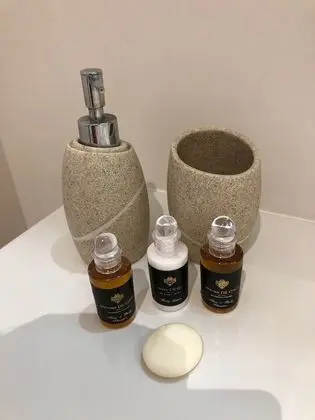 Deluxe Tek Büyük Yataklı Oda (La Chambre Rose)