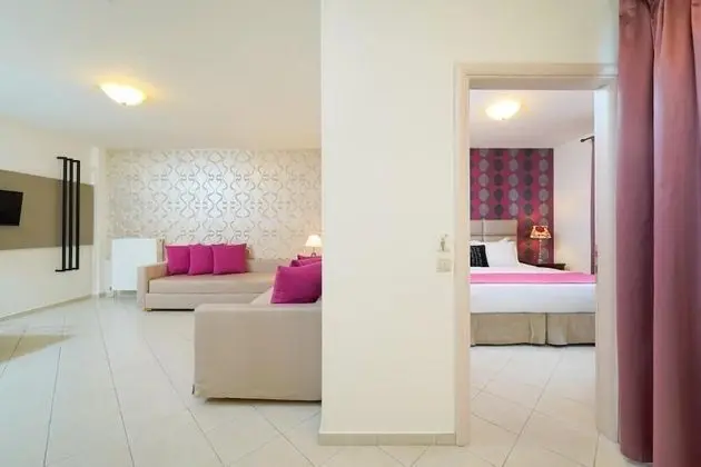 Apart Daire, 1 Yatak Odası, Balkon, Havuz Manzaralı