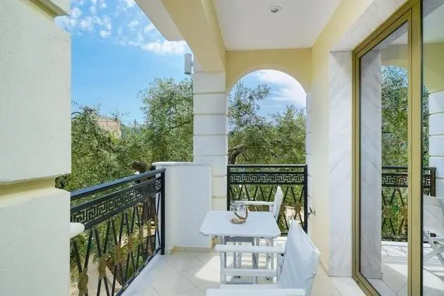 Apart Daire, 1 Yatak Odası, Balkon, Havuz Manzaralı