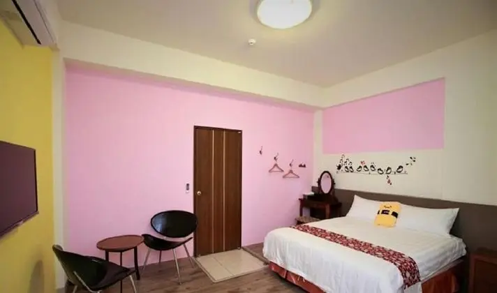 Premium Tek Büyük Yataklı Oda