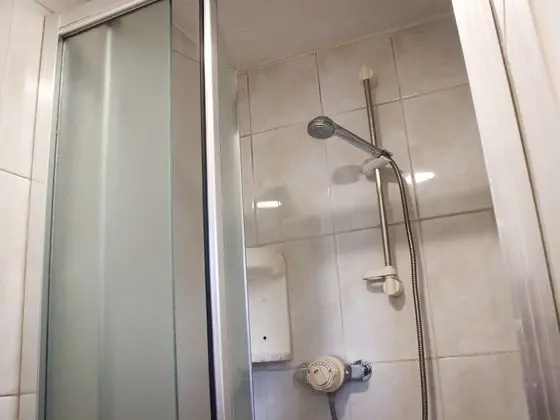 Family Üç Kişilik Oda, Banyolu/Duşlu
