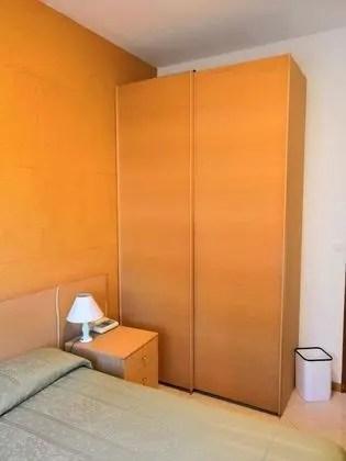 Basic Tek Büyük Yataklı Oda