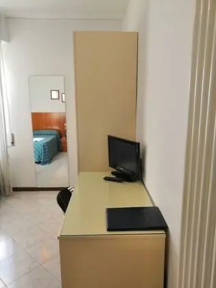 Basic Tek Büyük Yataklı Oda