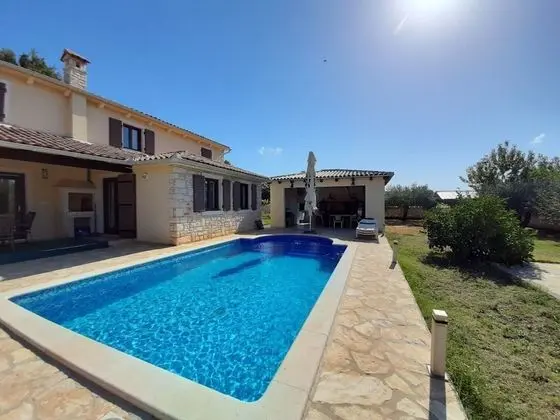 Ev (Mary - with pool - H (8+1))