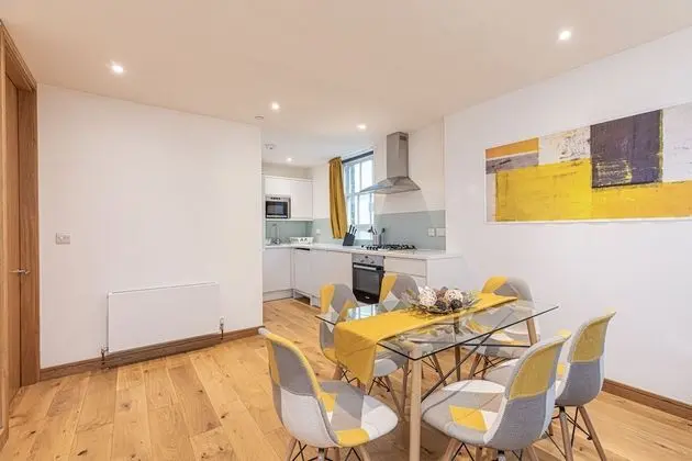 Superior Apart Daire, Banyolu/Duşlu