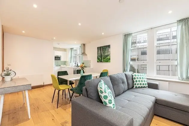 Superior Apart Daire, Banyolu/Duşlu