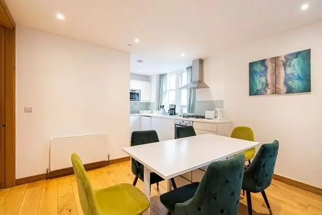 Superior Apart Daire, Banyolu/Duşlu