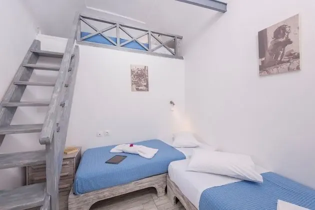 Traditional Çatı Katı (Loft) (loft)