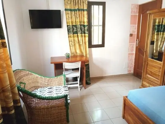 Comfort Tek Büyük Yataklı Oda