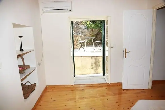 Traditional Ev, Birden Çok Yatak, Sigara İçilebilir, Deniz Manzaralı