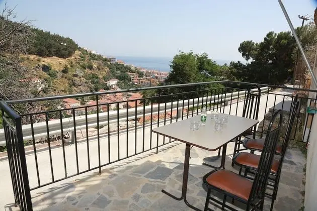 Traditional Ev, Birden Çok Yatak, Sigara İçilebilir, Deniz Manzaralı