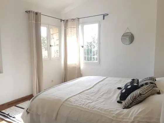 Tek Büyük Yataklı Oda (Lin)