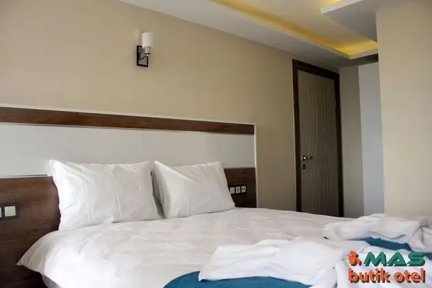 Çift Kişilik,Şehir Manzaralı