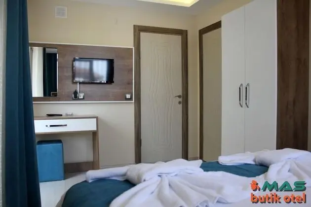 Çift Kişilik,Şehir Manzaralı