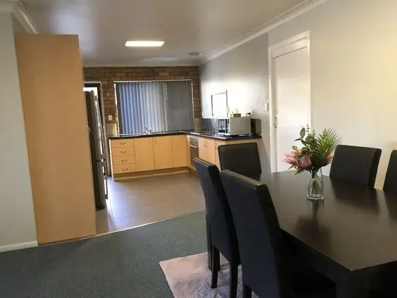 Standard Oda, Sigara İçilmez, Mutfak (3 Bedroom Unit -1 queen and 4 single )