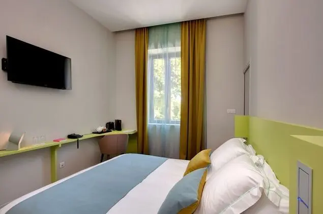 Comfort Tek Büyük Yataklı Oda