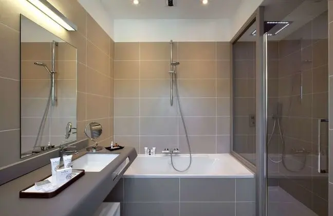 Comfort Tek Büyük Yataklı Oda