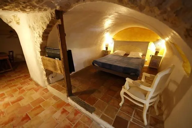 Premium Tek Büyük Yataklı Oda, Havuz Kullanımı, Havuz Manzaralı (Les Sentiments)