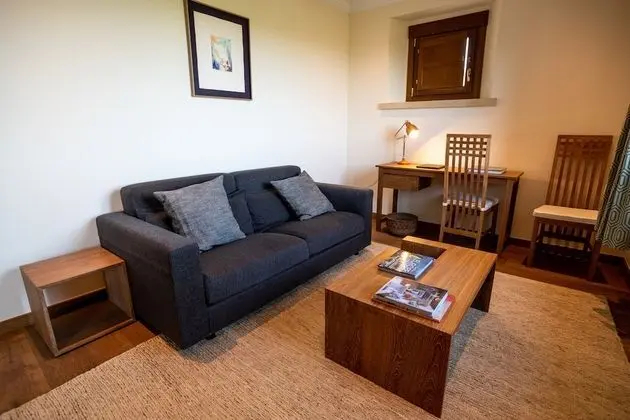 Junior Süit, 1 En Büyük (King) Boy Yatak, Köşe