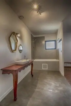 Deluxe Tek Büyük Yataklı Oda, Küvet