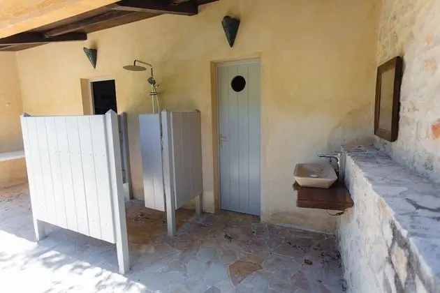 Family Kır Evi, Banyolu/Duşlu (Mas complet)