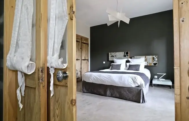 Superior Tek Büyük veya İki Ayrı Yataklı Oda, Teras, Bahçe Manzaralı