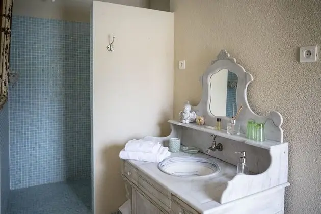 Tek Büyük Yataklı Oda, Zemin Kat (Cabanon)