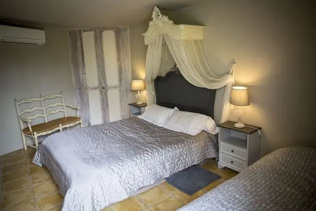 Üç Kişilik Oda, Zemin Kat (Vannier)