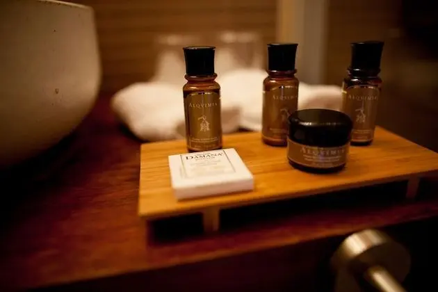 Tek Büyük Yataklı Oda, Balkon, Dağ Manzaralı