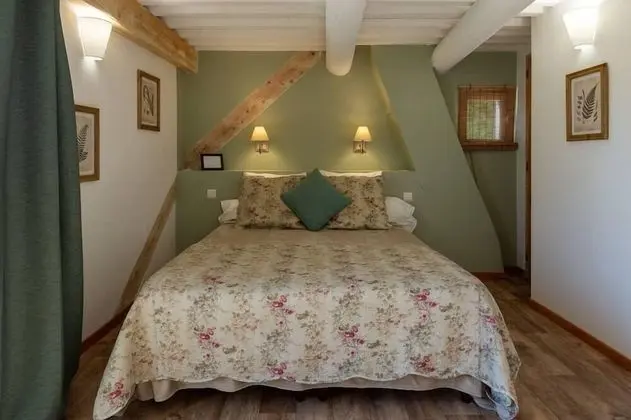 Comfort Tek Büyük Yataklı Oda