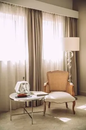 Superior Oda, Havuz Manzaralı