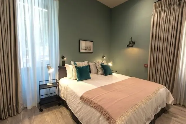 Comfort Tek Büyük veya İki Ayrı Yataklı Oda