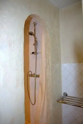 Economy Tek Büyük Yataklı Oda