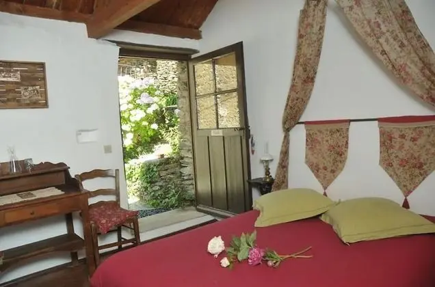 Traditional Tek Büyük Yataklı Oda, 1 Çift Kişilik Yatak, Tepe Manzaralı