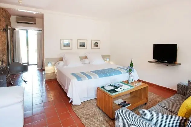 Junior Süit, Zemin Kat