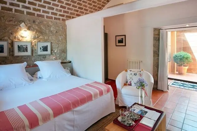 Junior Süit, Zemin Kat