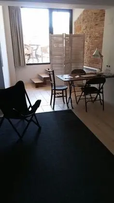 Deluxe Oda, 1 En Büyük (King) Boy Yatak ve Çekyat, Sigara İçilmez, Bahçe Manzaralı (H1)