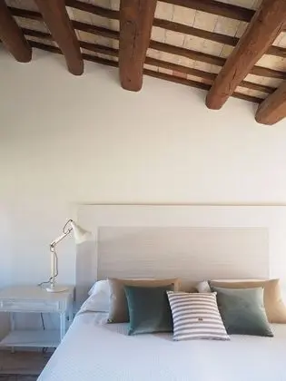 Deluxe Oda, 1 En Büyük (King) Boy Yatak ve Çekyat, Sigara İçilmez, Bahçe Manzaralı (H1)