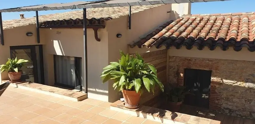 Deluxe Oda, 1 En Büyük (King) Boy Yatak ve Çekyat, Sigara İçilmez, Bahçe Manzaralı (H1)