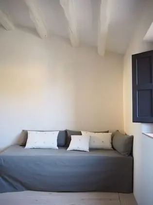 Deluxe Oda, 1 En Büyük (King) Boy Yatak ve Çekyat, Sigara İçilmez, Bahçe Manzaralı (H1)