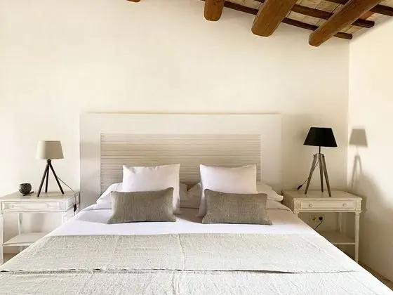 Deluxe Oda, 1 En Büyük (King) Boy Yatak ve Çekyat, Sigara İçilmez, Bahçe Manzaralı (H1)