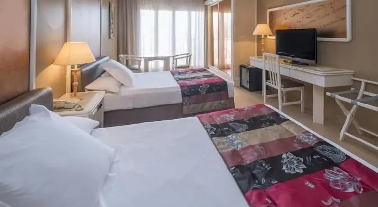 Üç Kişilik Oda (3 Adults)