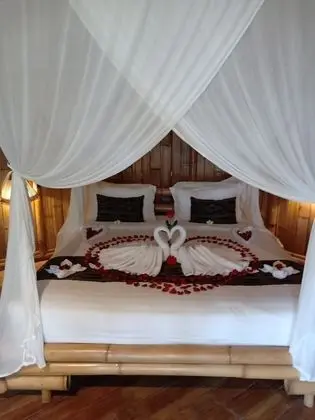Deluxe Bungalow with Pool View