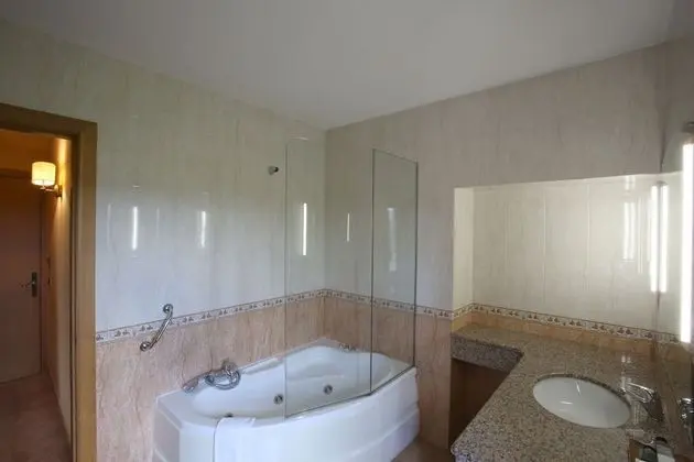 Tek Büyük Yataklı Oda (Room N2 - Spa tub for one person)