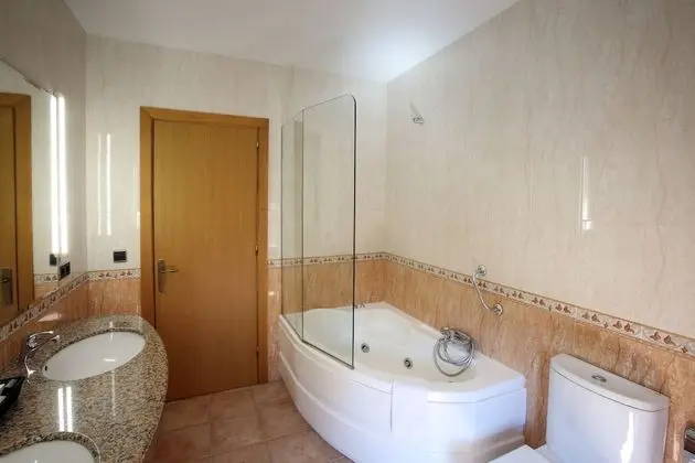 Tek Büyük Yataklı Oda (Room N4 - Spa tub for one person)