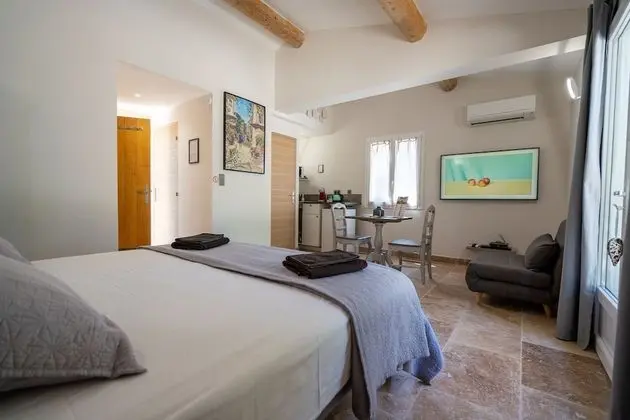 Tek Büyük Yataklı Oda